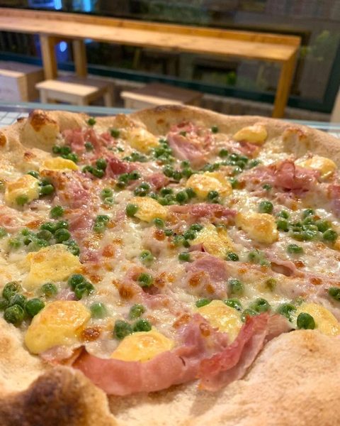 La Cantonese con prosciutto cotto, piselli e crema d'uovo